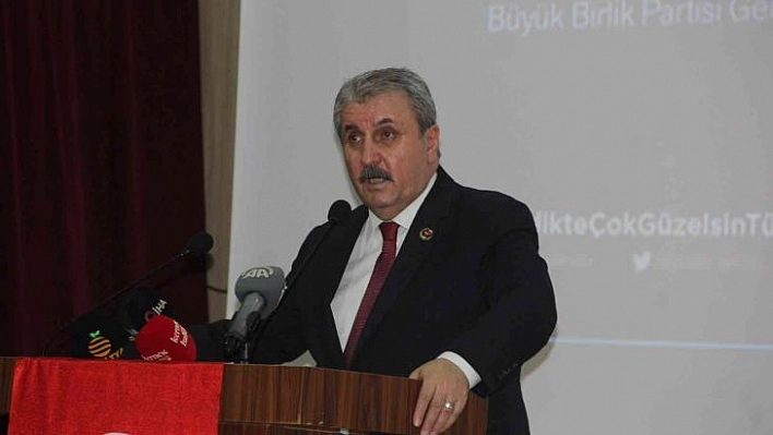 BBP Genel Başkanı Destici: 'Türk Tabipler Birliği, Türk hekimlerini temsil etmiyor.'