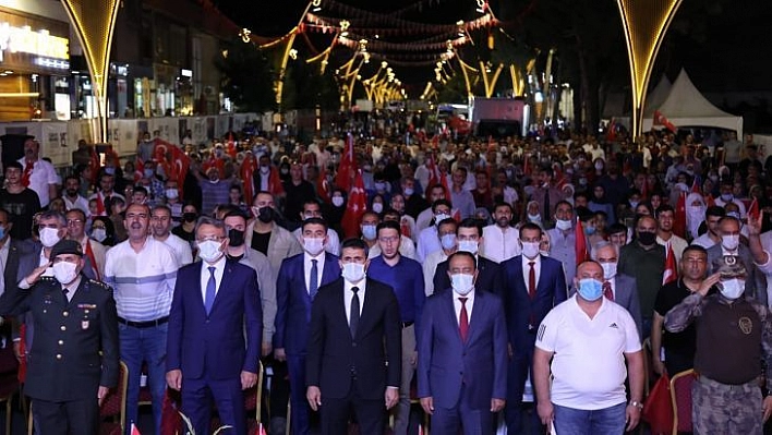 Bingöl'de 15 Temmuz Demokrasi ve Milli Birlik Günü törenle kutlandı