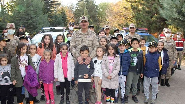 Bingöl'de Dünya Çocuk Hakları Günü etkinliği