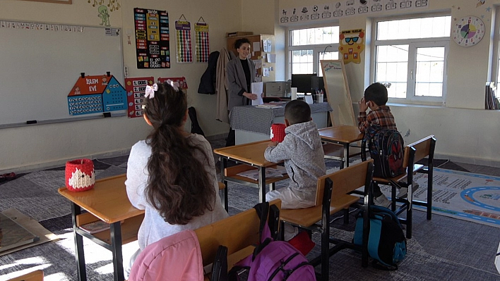 Bingöl'de genç öğretmenin fedakarlığı