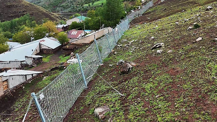 Bingöl'de kaya tehlikesi