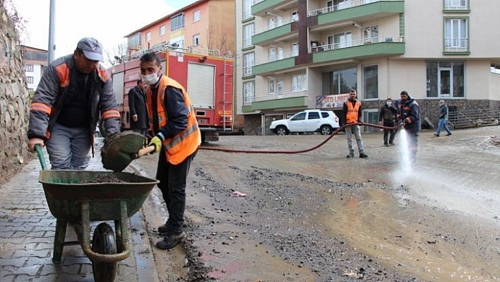 Bingöl'de sel sonrası temizlik seferberliği