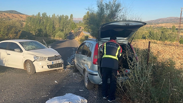 Bingöl'de trafik kazası: 3 yaralı