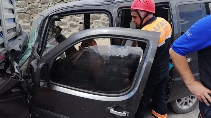 Bingöl'de trafik kazası: 4 yaralı