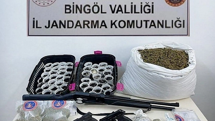 Bingöl merkezli iki ilde 'kökünü kurutma operasyonu': 15 gözaltı