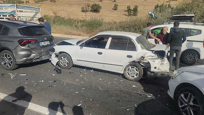 Bingöl-Muş yolunda zincirleme trafik kazası