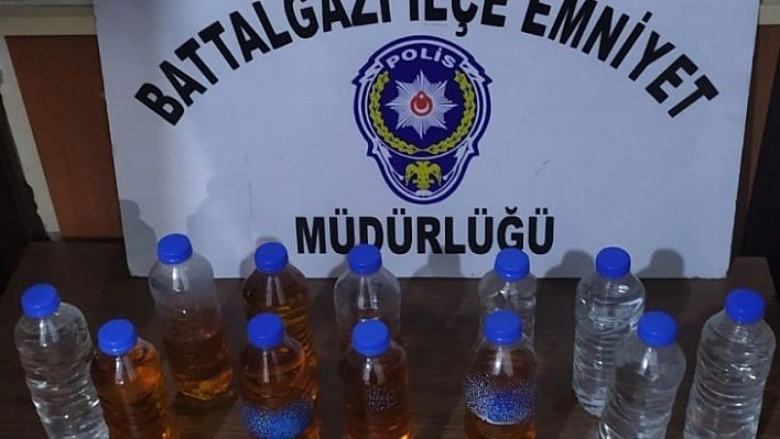 Bir araçtan 10 litre sahte alkol ele geçirildi