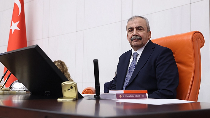 Bir Sırrı geçti dünyadan