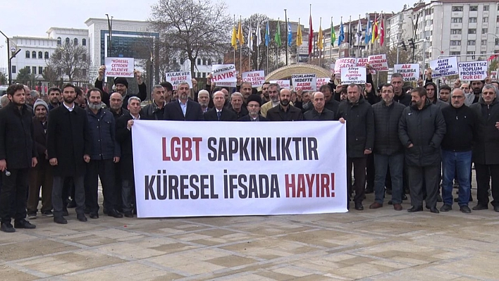 'Büyük Aile Buluşması' LGBT'ye Dur Dedi