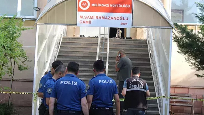 Camide vahşet! Boğazı kesilerek öldürüldü