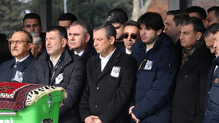 CHP Genel Başkanı Özel, Malatya'da cenaze törenine katıldı