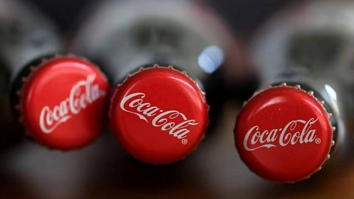 Coca-Cola boykota dayanamadı: İki ürününü raftan kaldırıyor