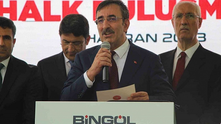 Cumhurbaşkanı Yardımcısı Yılmaz: 'İnsanların başörtüsü ile uğraşan zihniyeti gündemimizden kaldırdık'