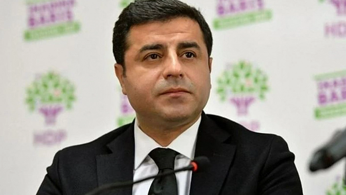 Demirtaş'tan Karşı Jest