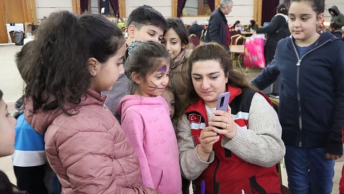 Deprem bölgesi Malatya'da çocuklara psikososyal destek