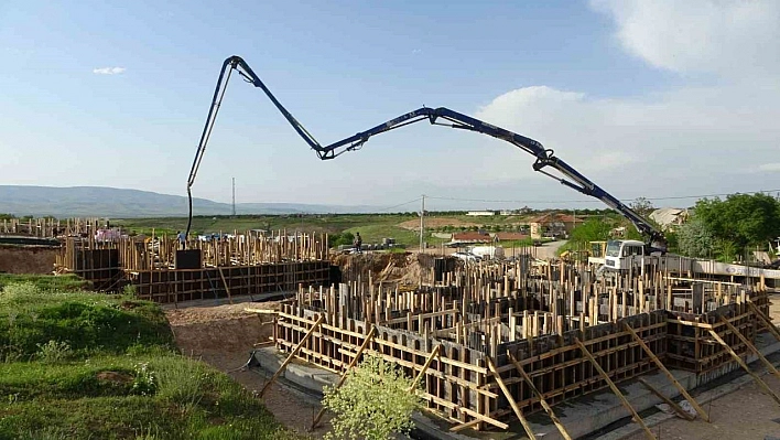 Deprem bölgesi Malatya'da köy evleri yükseliyor