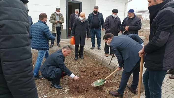 Malatya'da Deprem konutlarının etrafı yeşillendirilmeye başladı