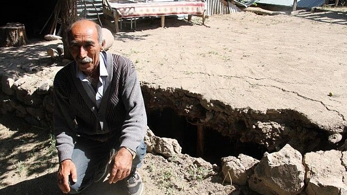 Depremde çocuklarını kurtardı, kendisi ölümden döndü