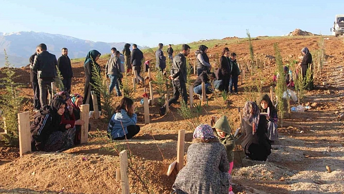 Depremzedelerin en acı bayramı