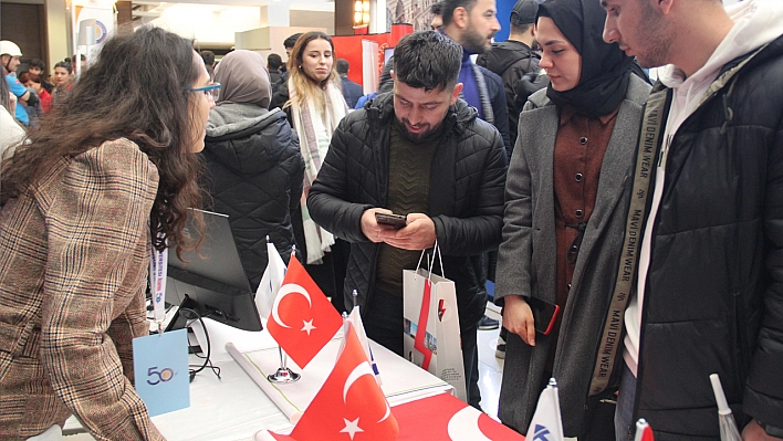 Diyarbakır'da Fırat EDAŞ'a Büyük İlgi