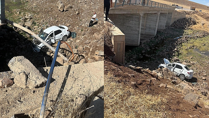 Diyarbakır'da otomobil köprüden düştü