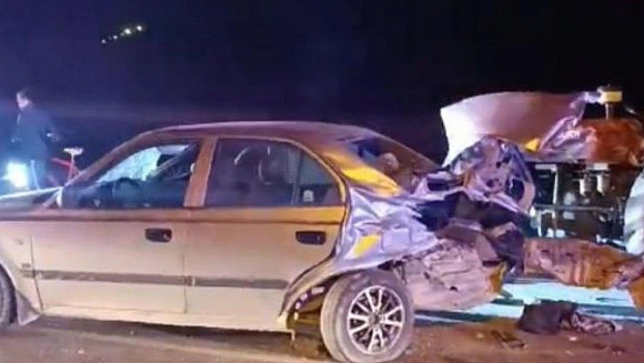 Diyarbakır'da zincirleme kaza: 3 ölü, 2 yaralı