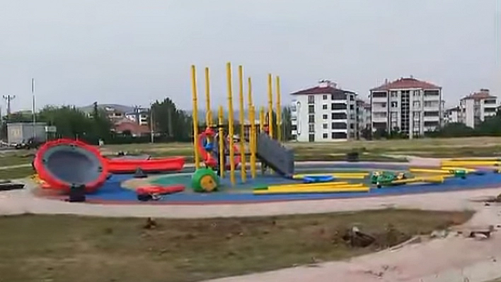 Doğukent'te Bir Parkın Yıkım İddiası, Vatandaşların tepkisine neden oldu