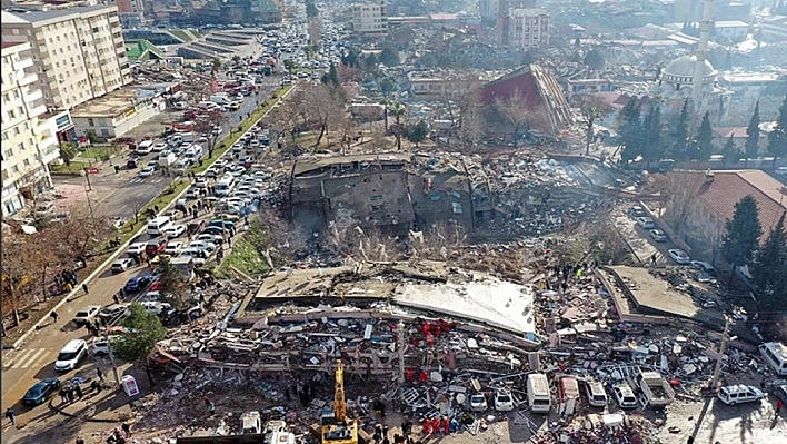 Dört Deprem Bilimciden Korkutan Uyarı  İlk Kez O Kente Dikkat Çektiler!  7 Büyüklüğünde Deprem Bekleniyor!