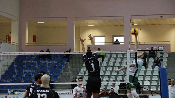 Efeler Ligi: Bingöl Solhan Spor: 3 - Bursa BBSK: 2