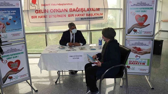 Eğitim ve Araştırma Hastanesi'nde organ bağışı standı kuruldu