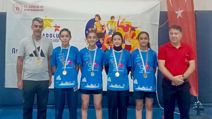 Elazığ Badminton Takımı büyük başarıya imza attı