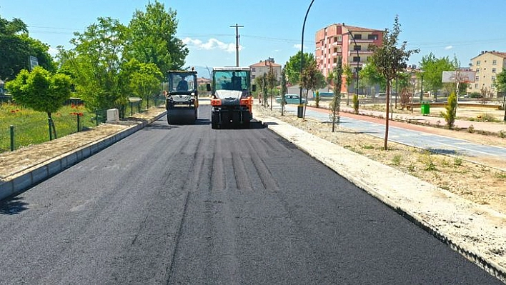 Elazığ Belediyesi Asfalt Çalışmalarını Sürdürüyor