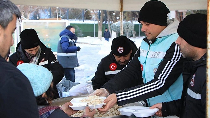 Elazığ Belediyesi'nden Deprem Bölgesine Destek