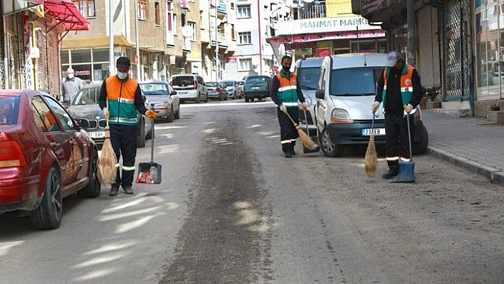 Elazığ Belediyesi'nden Hafta Sonu Mesaisi