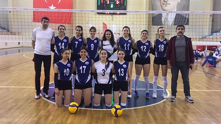 Elazığ Belediyesi Voleybol, 3'te 0'la veda etti