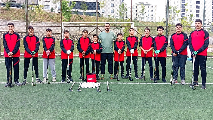 Elazığ Bu Yıl İlk Kez Analig'de Hokey Takımı İle Mücadele Verecek