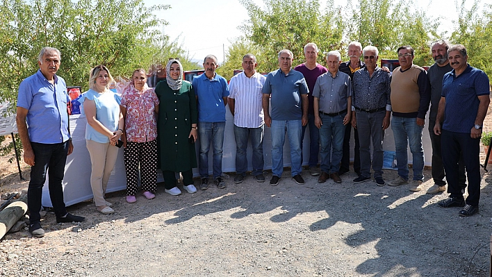 Elazığ'da 10 üreticiye ekipman verildi