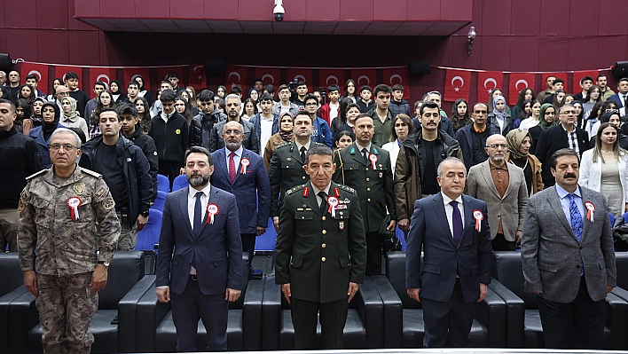 Elazığ'da 12 Mart programı düzenlendi