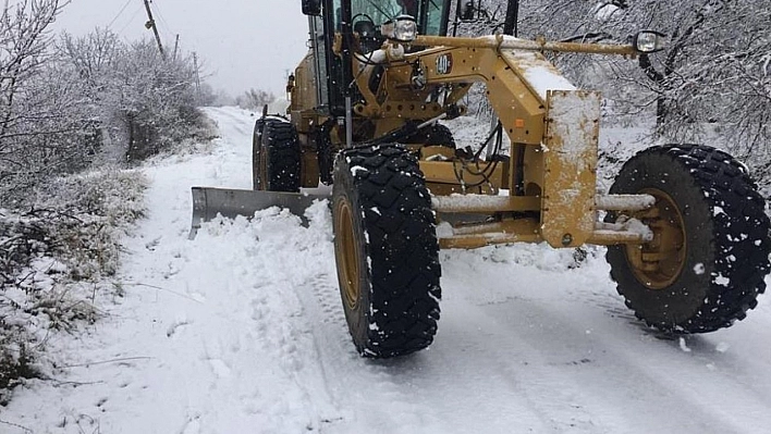 Elazığ'da 146 köy yolu ulaşıma kapandı