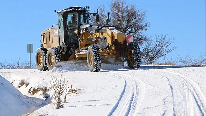 Elazığ'da 17 Köy Yolu Ulaşıma Açıldı