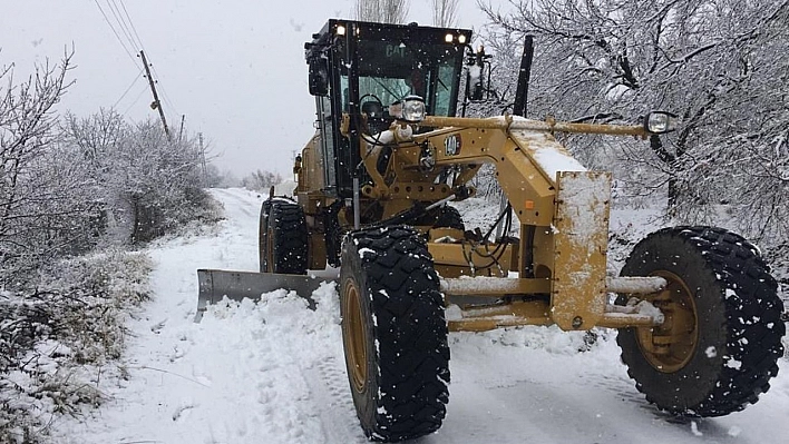 Elazığ'da 193 köy yolu ulaşıma açıldı