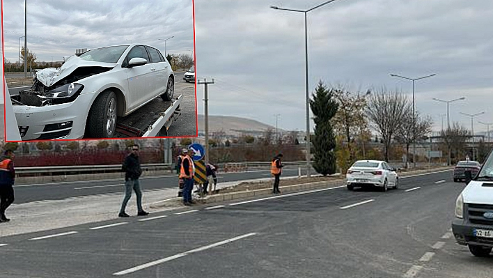 Elazığ'da 2 araç çarpıştı!