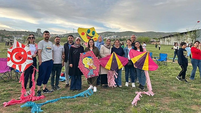 Elazığ'da 3. Geleneksel uçurtma şenliği