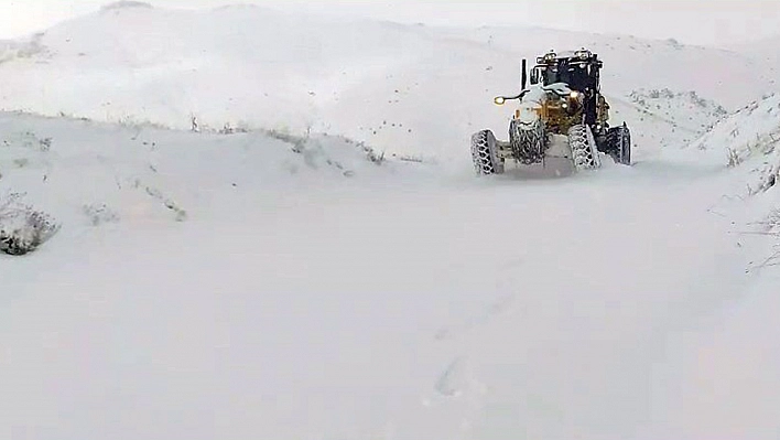 Elazığ'da 337 Köy Yolu Ulaşıma Açıldı