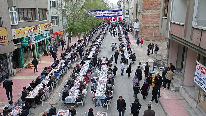 Elazığ'da 5 bin vatandaşın katılımıyla iftar programı düzenlendi