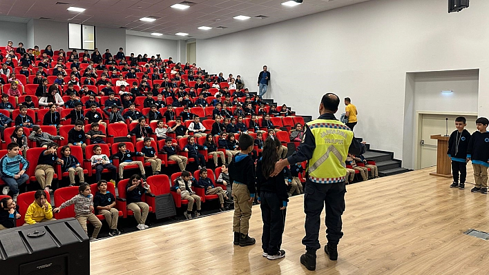 Elazığ'da 500'den Fazla Öğrenciye Eğitim Verildi