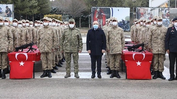 Elazığ'da acemi erler yemin etti