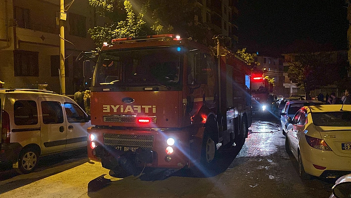 Elazığ'da alkollü bir şahıs evi yaktı!