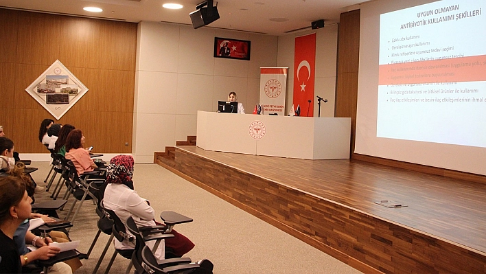 Elazığ'da antimikrobiyal farkındalık haftası etkinliği