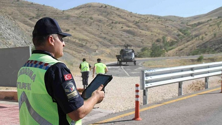 Elazığ'da bayram tatili dönüşü helikopter destekli trafik denetimi